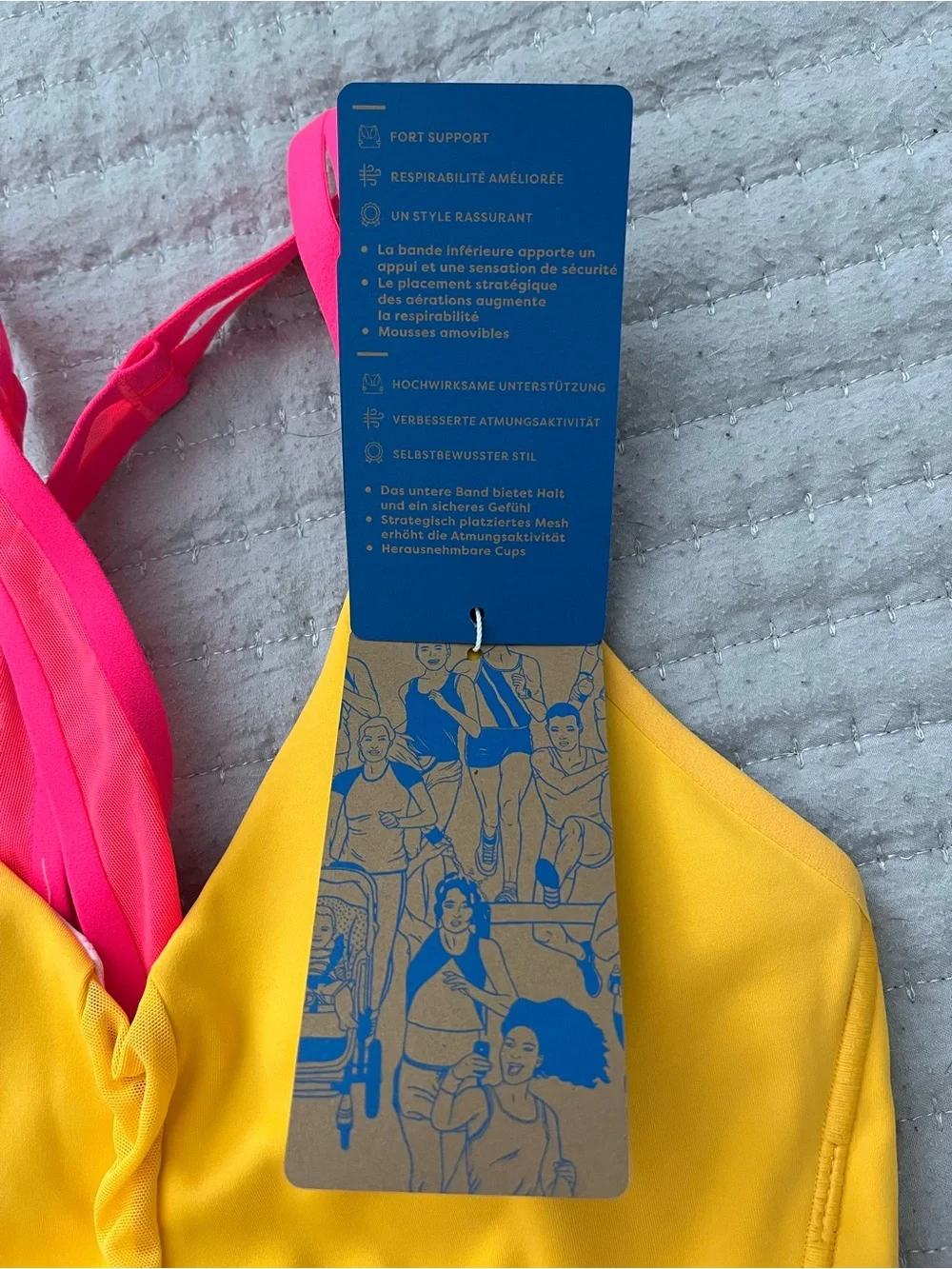 Brooks Yellow and Pink Run Sports Bra Women’s Small Drive Plunge Run Bra 2.0